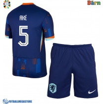 Fotballdrakt Barn Nederland Nathan Ake #5 Bortedraktsett EM 2024 Kortermet (+ Korte bukser)